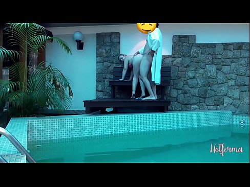❤️ Šef povabi služkinjo na bazen, vendar se ni mogel upreti vročemu ❤ Sex video na sl.makesexnotwar.ru ❌