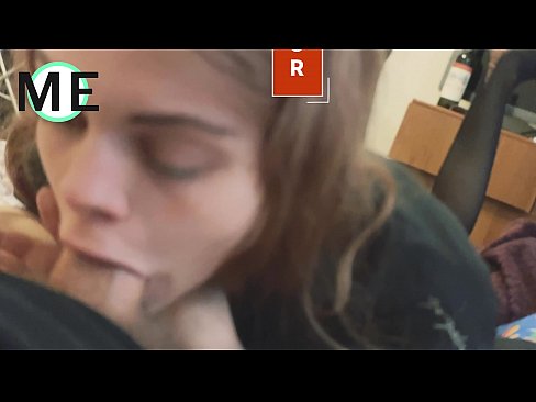 ❤️ Grlo kurac, raztrgane hlačne nogavice in raztrgane pete lepo spoznati ❤ Sex video na sl.makesexnotwar.ru ❌